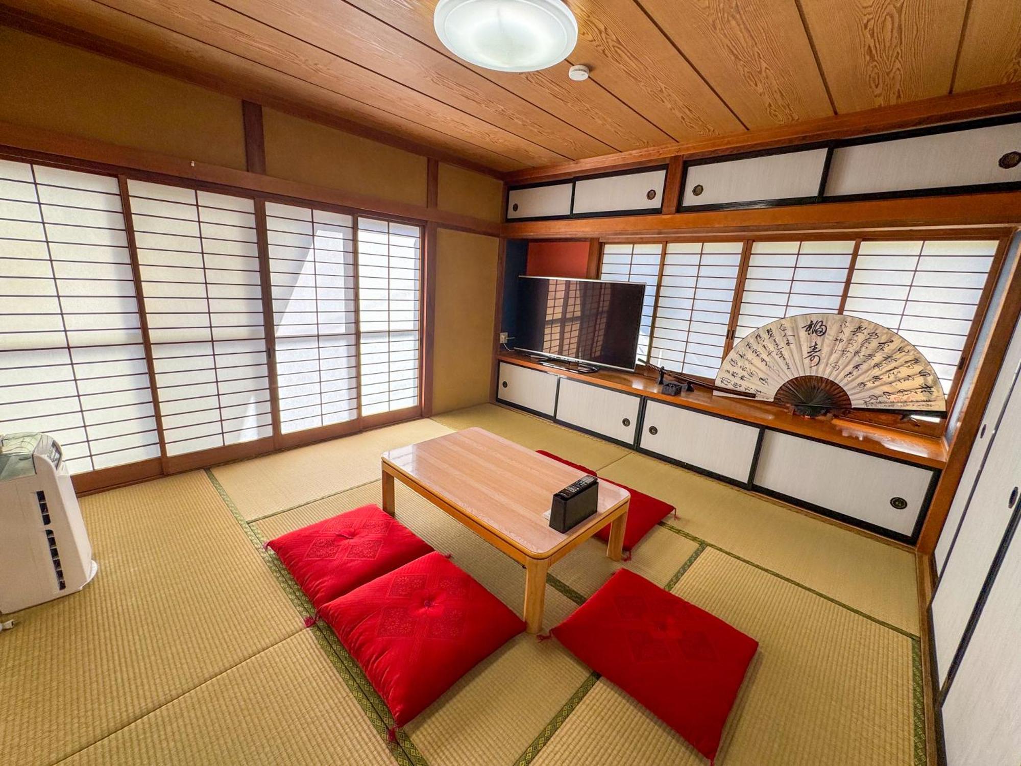 فيلا Fuji Ninja House فوجيوشيدا المظهر الخارجي الصورة